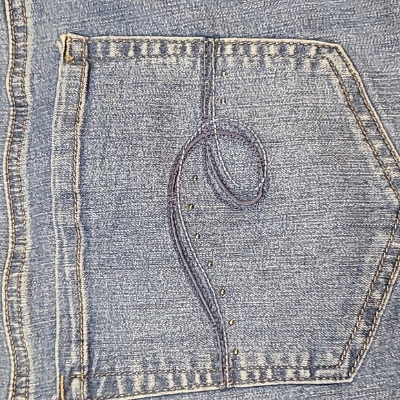 Womens Jeans - Picture 2 of 3